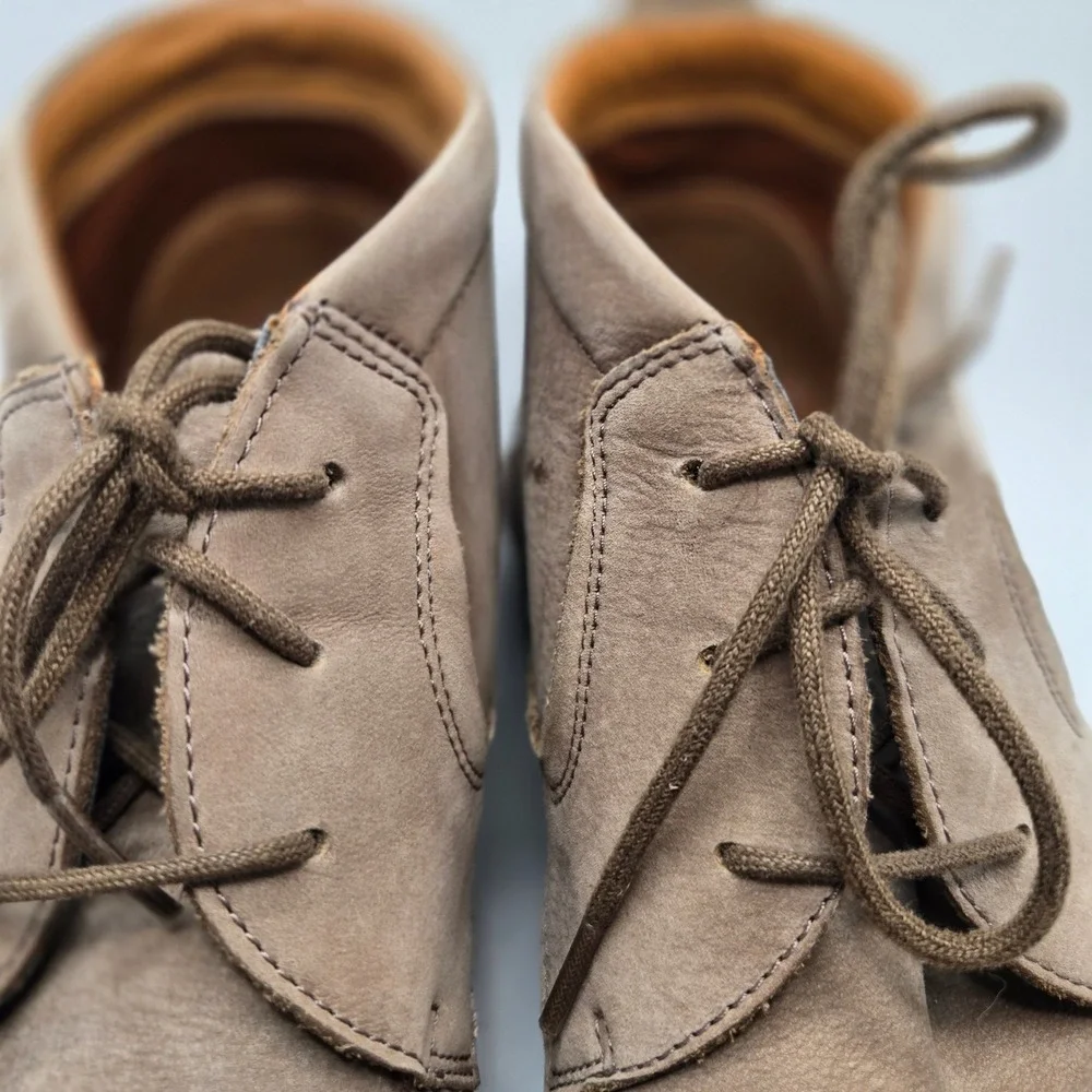 Ecco chukka boots